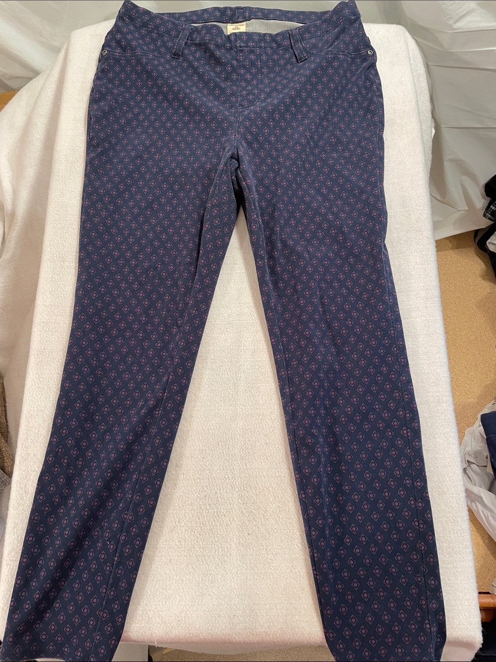 Faded Glory Navy Jeggings with Red/Blue Diamond Print